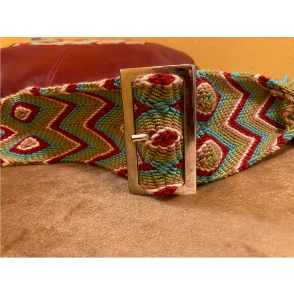 Macoly dark red leather pocketbook with wide zigzag woven strap - Picture 4 of 11